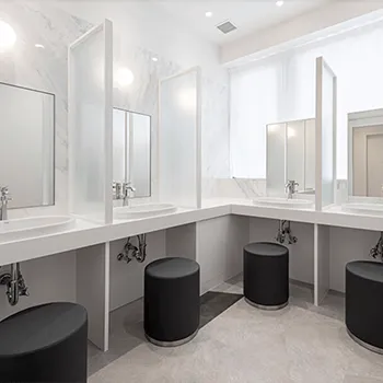 上野御徒町ファラド皮膚科のブレッシングを受けた後のパウダールーム