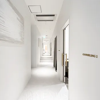 ネクサスクリニックのブレッシングを受ける前の廊下