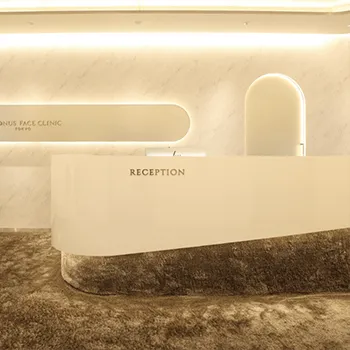 リゾナスフェイスクリニック東京のブレッシングを受ける前の受付