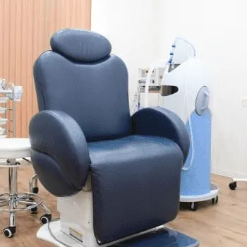 トータルスキンクリニック 天神のプルリアルバイオスカルプチャーを受ける施術室