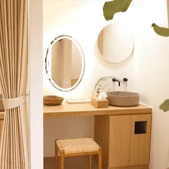 YAYOI CLINICの糸リフトを受けた後のパウダールーム