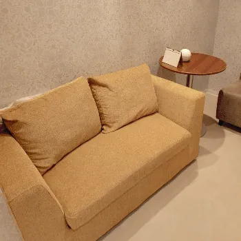 TAクリニック 新潟付近1院のプルリアルバイオスカルプチャーを受ける前の待合室