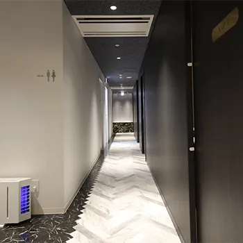 TAクリニック 東京1院のブレッシングを受ける前の廊下