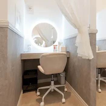 CLEAN BEAUTY CLINIC 麻布院のプルリアルバイオスカルプチャーを受けた後のパウダールーム