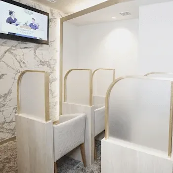 水の森美容クリニック 東京3院のプルリアルバイオスカルプチャーを受ける前の待合室