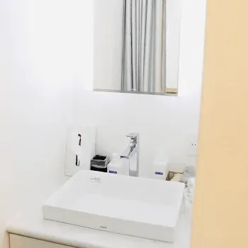 新宿ラクル美容外科クリニック 東京2院のプルリアルバイオスカルプチャーを受けた後のパウダールーム