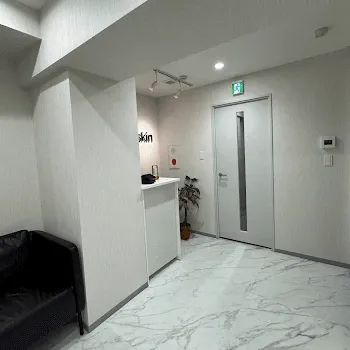 スマートスキンクリニック 神保町院のプルリアルバイオスカルプチャーを受ける前の受付