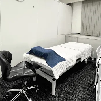 スマートスキンクリニック 横浜院のプルリアルバイオスカルプチャーを受ける施術室