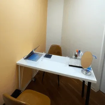 ヴィンテージビューティークリニックのプルリアルバイオスカルプチャーを受ける前のカウンセリングルーム