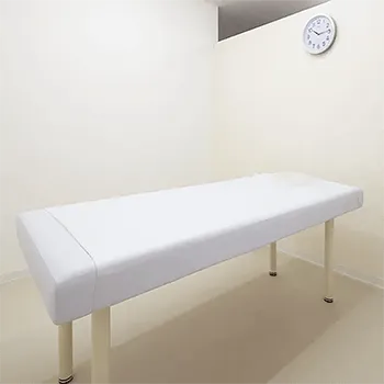 エミナルクリニックの医療脱毛を受ける施術室