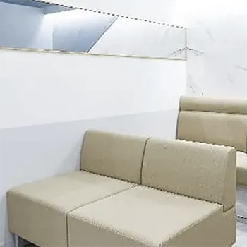 エミシアクリニックの医療脱毛を受ける前の待合室