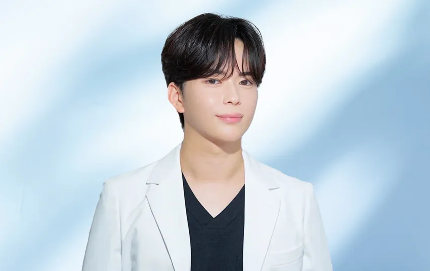 eクリニック岩井勝矢医師の口コミ評判・経歴は? プロフィール画像