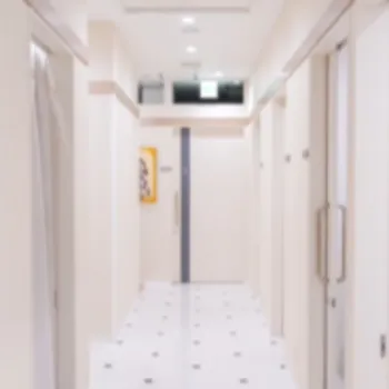 新宿美容外科クリニック 新宿院のクマ取り整形を受ける前の廊下