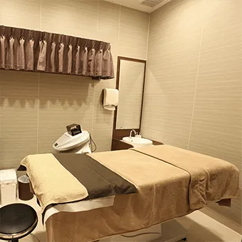 品川スキンクリニック 千葉院の脂肪冷却を受ける施術室