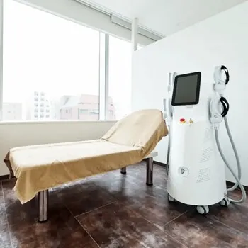 URARAクリニック 銀座院の脂肪冷却を受ける施術室