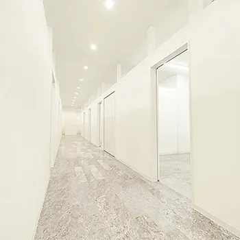 BSクリニック 池袋駅前院の脂肪冷却を受ける前の廊下