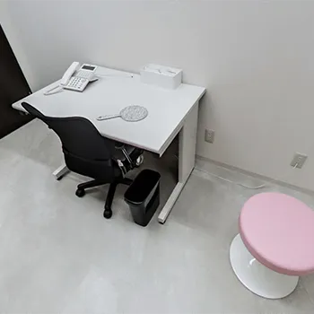 銀座よしえクリニック 池袋院の脂肪冷却を受ける前のカウンセリングルーム