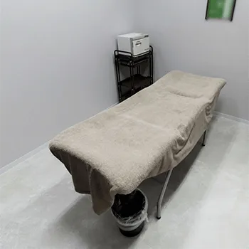 銀座よしえクリニック 池袋院の脂肪冷却を受ける施術室