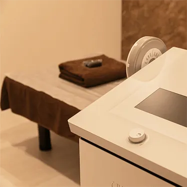 リエートクリニック 横浜院の脂肪冷却を受ける施術室