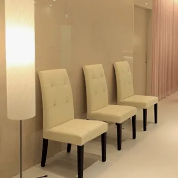 KM新宿クリニックの脂肪冷却を受ける前の待合室