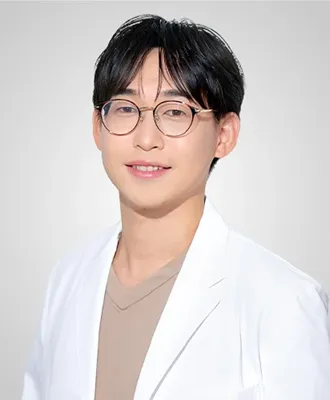 大阪でクマ取りが上手い先生の口コミ①TCB東京中央美容外科 大阪阪急梅田駅前院の佐藤 元一医師