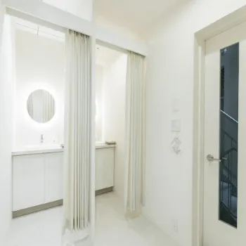 MYビューティクリニックのピコトーニングを受ける前の化粧室