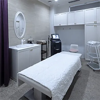 とくやま まぶた・スキンクリニックのミラドライを受ける施術室