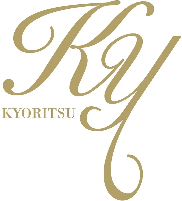 新宿でおすすめの共立美容外科のロゴ