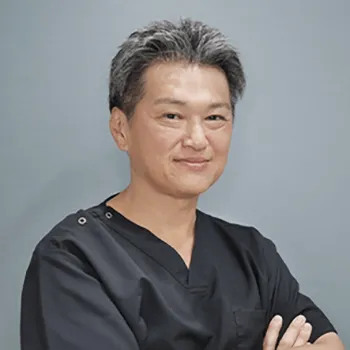 新宿美容外科クリニック 立川院のミラドライを受ける前の診察を担当する医師