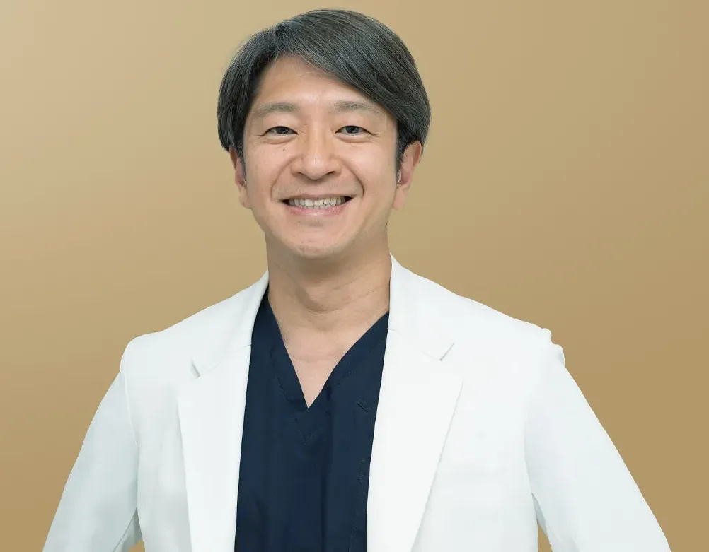 東京で名医・認定医からミラドライが受けられる共立美容外科の遠山 貴之医師