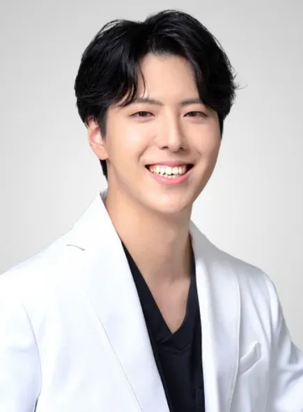 TCB宇都宮院の富田秀鷹医師