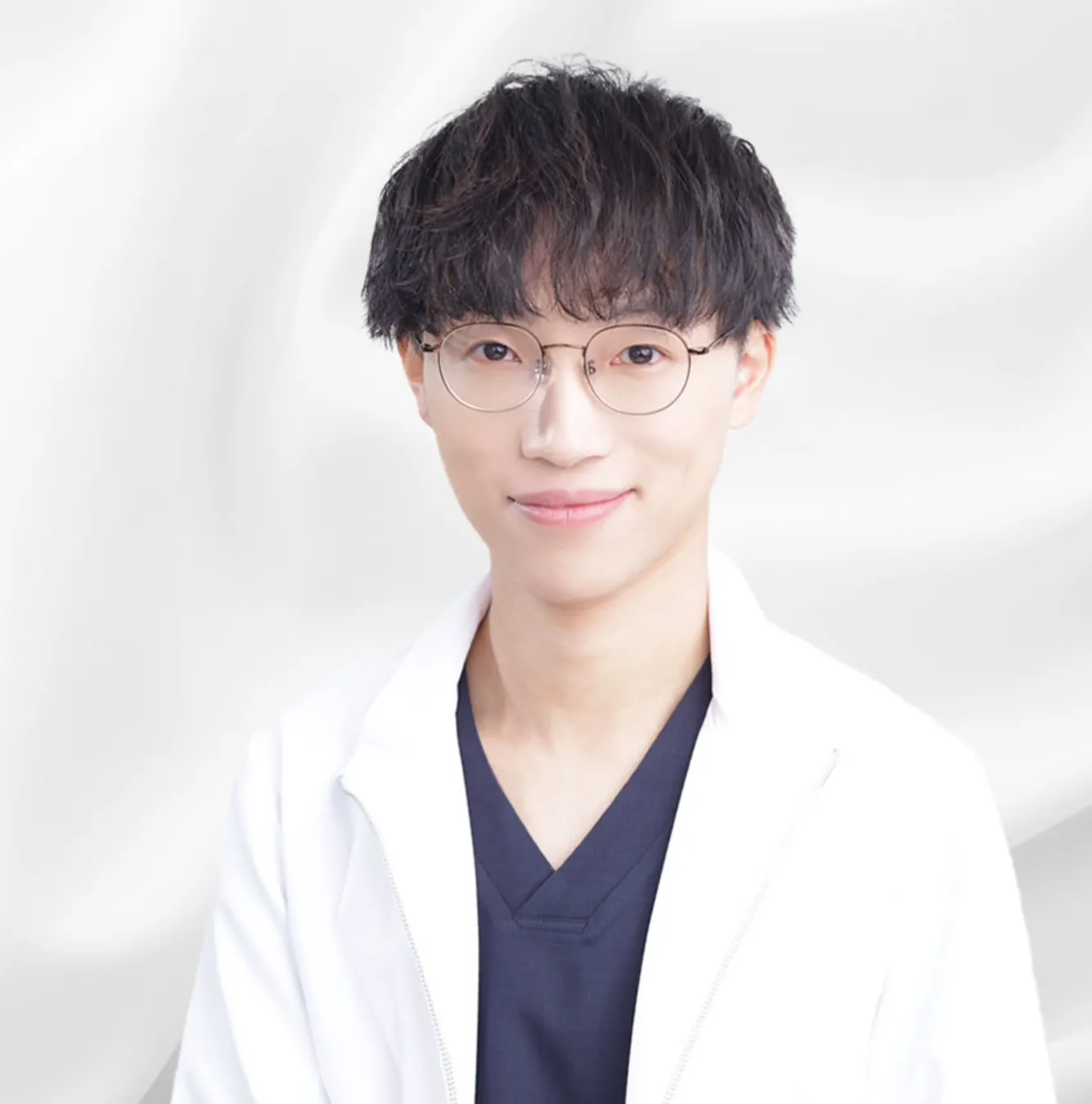 eclinic 新宿院の劉 奕陽医師