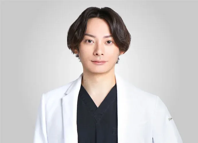 TCB東京中央美容外科 横浜院の吉富 勇太医師