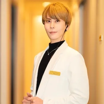 LUNA BEAUTY CLINIC 東京3院のインモードを受ける前の診察を担当する医師