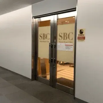 湘南美容クリニック 全国283院(※2026年3月2日時点)のリジュラン注射を受けるクリニックの入り口