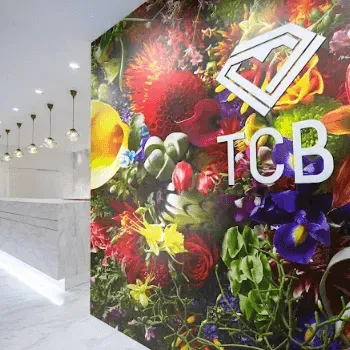 TCB 全国展開のリジュラン注射を受けるクリニックのエントランス