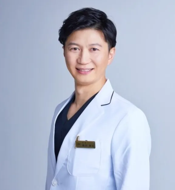 湘南美容クリニック 福岡院の鴨田 隆弘医師