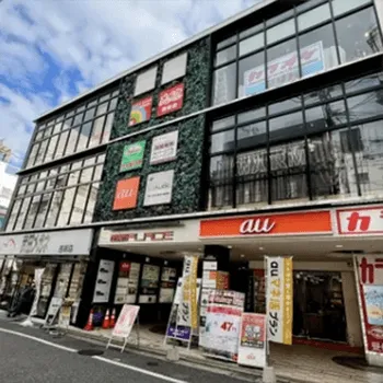 でぐちスキンクリニックのプルリアルデンシファイを受けるクリニックが入っているビルの外観