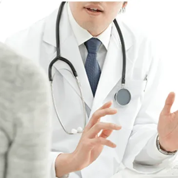 M’S CLINICのクマ取り整形を受ける前の診察のイメージ