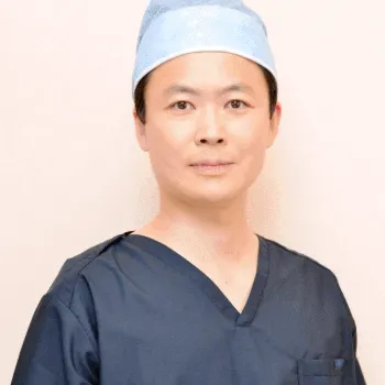 ルラ美容クリニック 新潟院の脂肪吸引を担当する院長