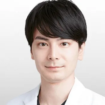 TCB東京中央美容外科 那覇院のほくろ除去を受ける前の診察を担当する医師