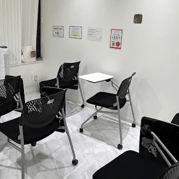 TCB東京中央美容外科 大宮エリアの都度払いの医療脱毛を受ける前の待合室