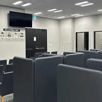 湘南美容クリニック 大阪11院のデンシティを受ける前の待合室
