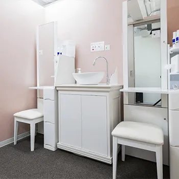 ONE CLINIC 梅田のエリシスセンスを受けた後のパウダールーム