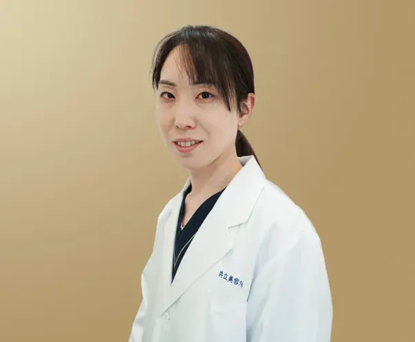 二重整形が上手い先生の口コミ⑥ 共立美容外科 梅田院 米原 周吾医師