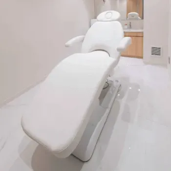 渋谷美容外科クリニック 新宿院のリジュラン注射を受ける施術室