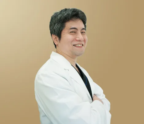 二重埋没が上手い先生の口コミ⑦共立美容外科 大阪心斎橋本院の川上 勉医師